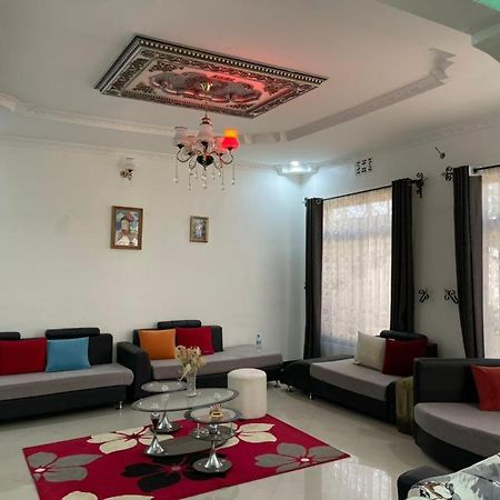 Evelina House Pansiyon Boma la Ngombe Dış mekan fotoğraf