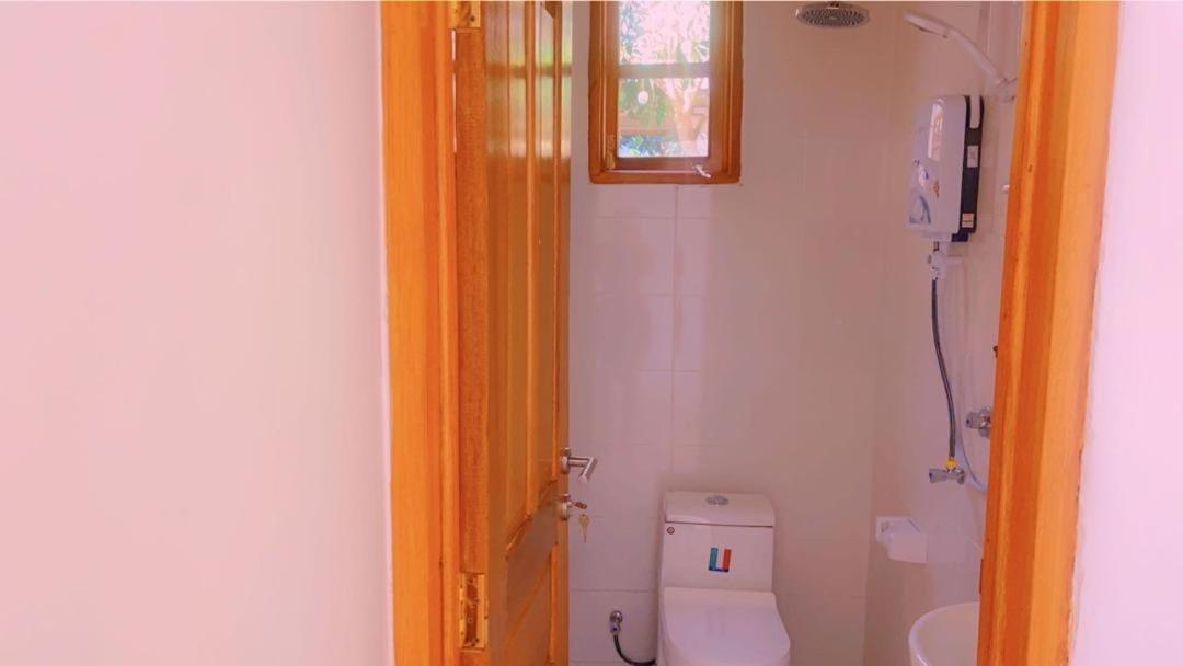 Evelina House Pansiyon Boma la Ngombe Dış mekan fotoğraf