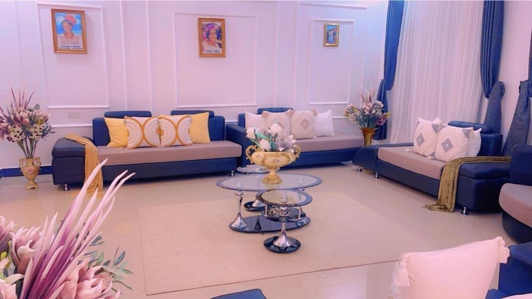 Evelina House Pansiyon Boma la Ngombe Dış mekan fotoğraf